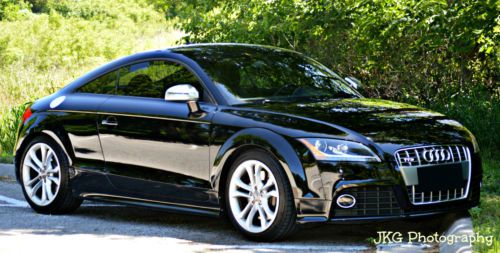 2009 audi tt quattro s coupe 2-door 2.0l