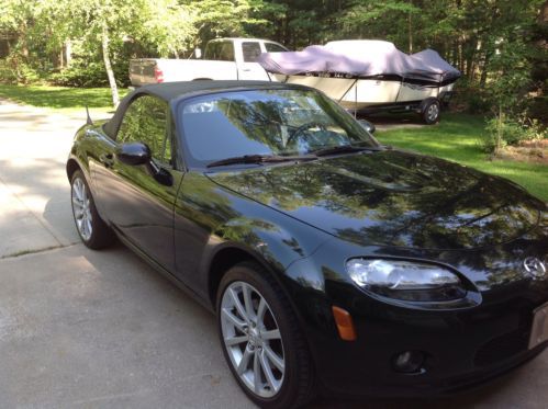 2007 mazda mx-5 miata touring convertible 2-door 2.0l 15,500 miles!