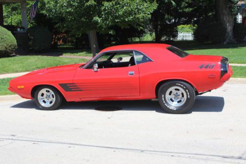 1973 dodge challenger 440 4 bbl 375 hp high impact red show or drive