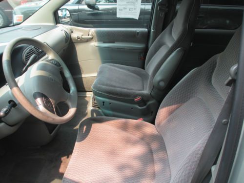 1999 Dodge Grand Caravan Base Mini Passenger Van 4-Door 3.3L, image 4