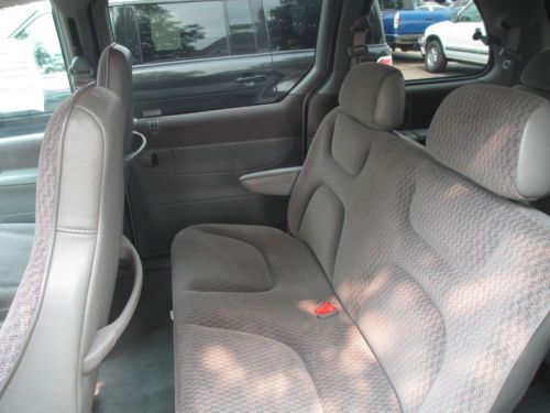 1999 Dodge Grand Caravan Base Mini Passenger Van 4-Door 3.3L, image 5