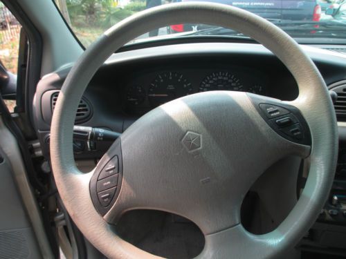 1999 Dodge Grand Caravan Base Mini Passenger Van 4-Door 3.3L, image 7