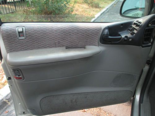 1999 Dodge Grand Caravan Base Mini Passenger Van 4-Door 3.3L, image 11