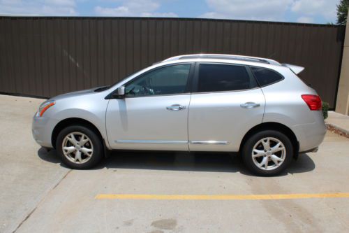 2011 nissan rogue sv awd *clean*