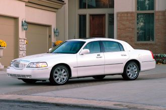 2003 lincoln town car signature