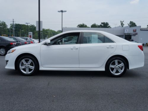 2012 toyota camry se