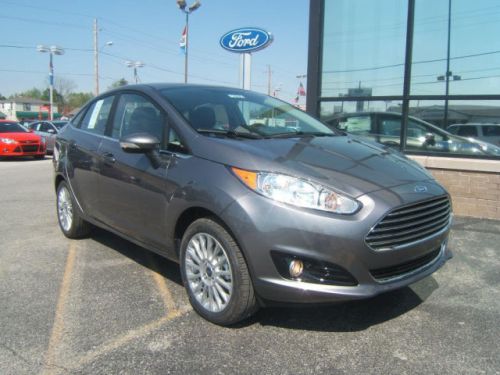 2014 ford fiesta titanium