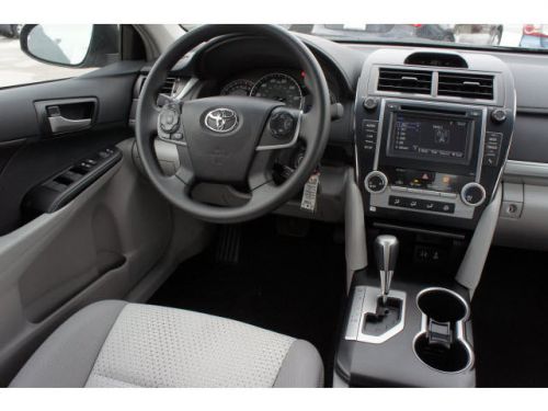 2014 Toyota Camry LE, US $21,396.00, image 2