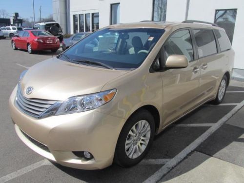 2014 toyota sienna xle