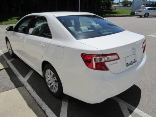 2014 toyota camry le