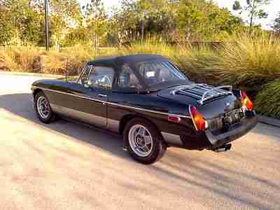 Convertible Clean Low miles Manual Transmission, US $7,000.00, image 2