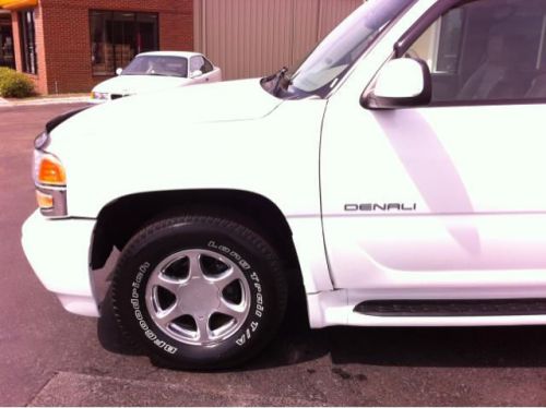 2006 GMC Yukon Denali, US $18,850.00, image 2