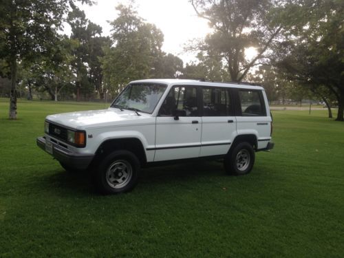 1989 isuzu trooper ls sport utility 4-door 2.8l