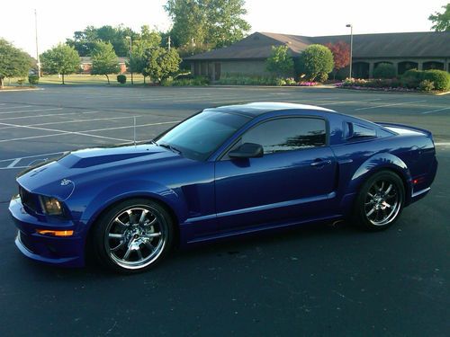 2005 ford mustang gt coupe 2-door 4.6l