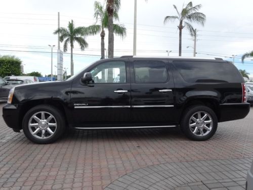 AWD Leather Navigation Back-Up Camera DVD 3rd Row  SunRoof  AC Finance export, image 2