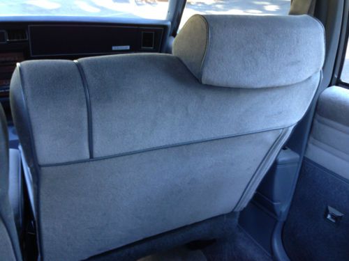 1989 Chevrolet Caprice Classic Sedan 4-Door 5.0L, image 10
