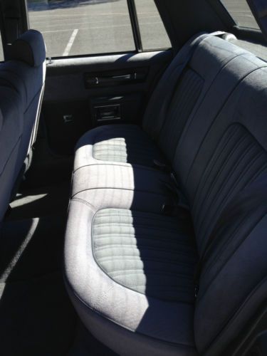 1989 Chevrolet Caprice Classic Sedan 4-Door 5.0L, image 12