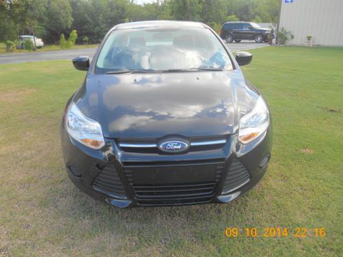 2013 ford focus se sedan 4-door 2.0l