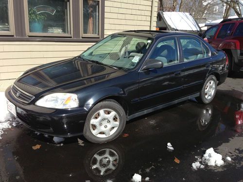 1999 honda civic ex 4 door sedan, moonroof, new tires and exhaust, good conditio