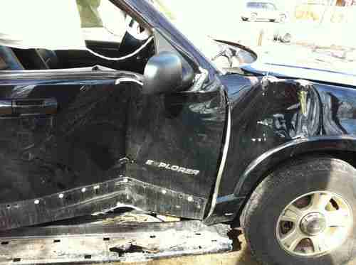 2002 Ford Explorer Limited Sport Utility 4-Door 4.6L Wrecked, image 13
