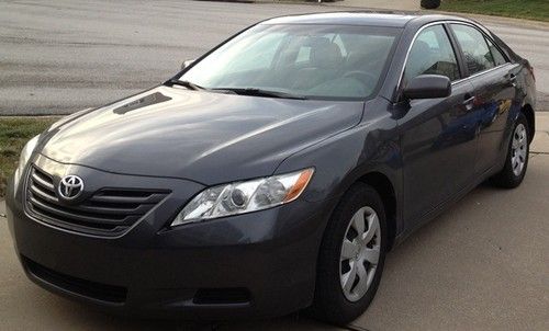 2009 toyota camry le sedan 4-door 2.4l (no reserve)