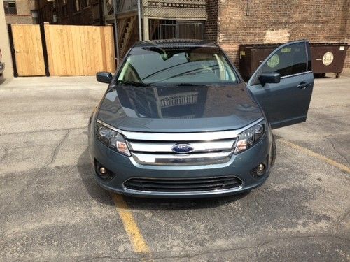 2011 ford fusion se sedan 4-door 3.0l  fwd  blue with tan cloth int