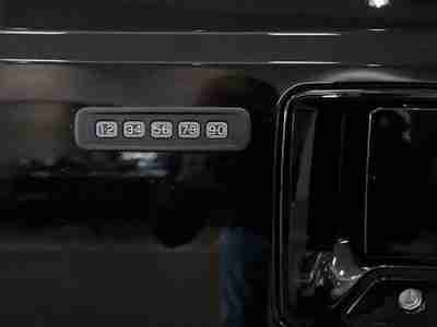 Ethanol - FFV 6.2L 3.73 AXLE RATIO ENGINE BLOCK HEATER ROOF CLEARANCE LIGHTS, US $41,995.00, image 15
