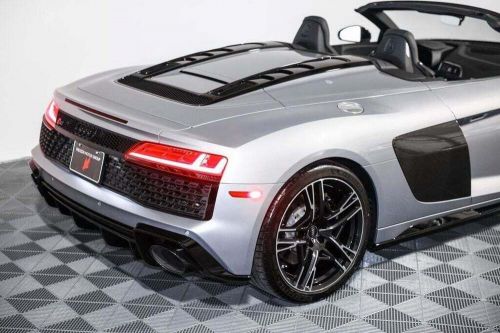 2023 Audi R8 5.2 V10 performance Spyder 2dr Convertible, US $189,990.00, image 2