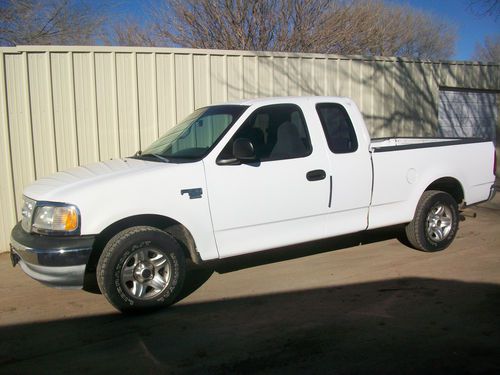 Nice 1999 ford f-150 quad cab / extended cab, 5.4, automatic, air cond, cruise !
