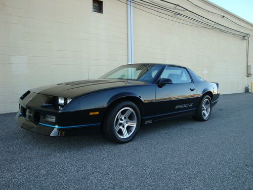 1988 5.7 iroc 16k original miles custom 6-speed with nice mods...