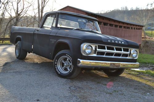 1968 dodge d100 sweptline v8 727 transmission 8 3/4 rearend mopar performance 68