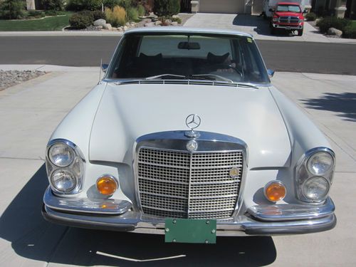 1972 mercedes benz 280se 4dr