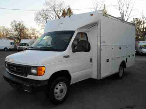2003 Ford Econoline Commercial Cutaway 7.3 liter diesel  utility body, image 5