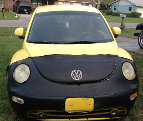 1998 yellow vw beetle