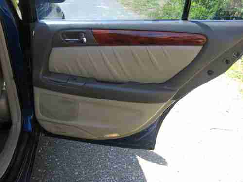 1999 LEXUS GS300 LOW MILES V6 AUTOMATIC FULLY LOADED NAVIGATION NO RESERVE, image 2