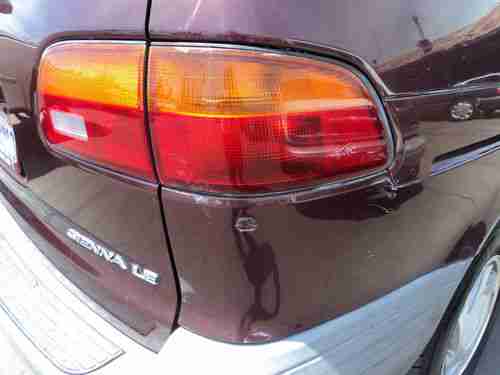 1998 Toyota SIenna, NO RESERVE, image 15