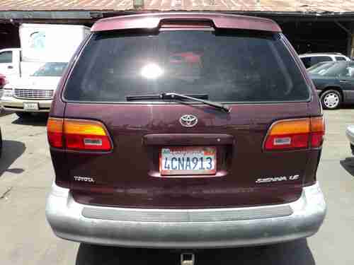 1998 Toyota SIenna, NO RESERVE, image 17