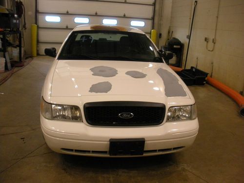 2007 ford crown victoria police interceptor sedan 4-door 4.6l