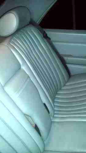 Mercedes-Benz 300E Updated Headlights and Grill... LOOKS LIKE '95, image 4