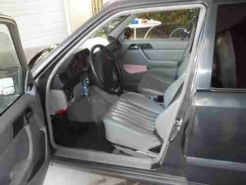 Mercedes-Benz 300E Updated Headlights and Grill... LOOKS LIKE '95, image 11