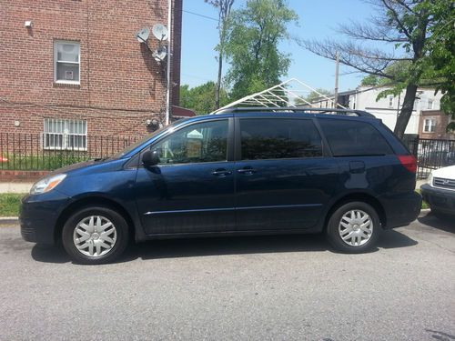 2005 toyota sienna le mini passenger van 5-door 3.3l