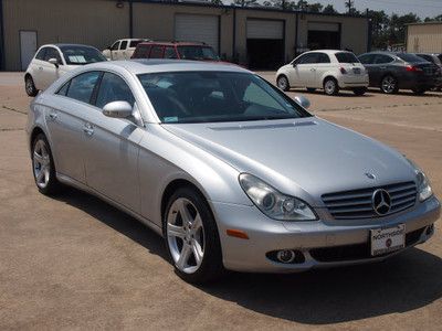 CLS500 5.0L NAV Leather Seats Sunroof Power Seats Very Clean Like new, image 3