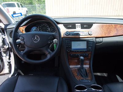 CLS500 5.0L NAV Leather Seats Sunroof Power Seats Very Clean Like new, image 9