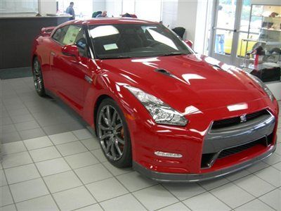 2014 nissan gtr premium, solid red, $save$ , 27 miles