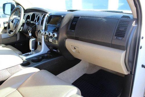 2008 Toyota Sequoia Limited 4WD Damaged Rebuilder RUNS! Loaded Export Welcome!, US $15,900.00, image 5