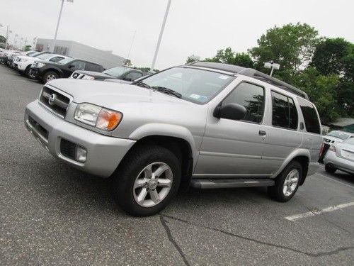 2003 nissan pathfinder se leather, sunroof, only 57k miles! we finance also!