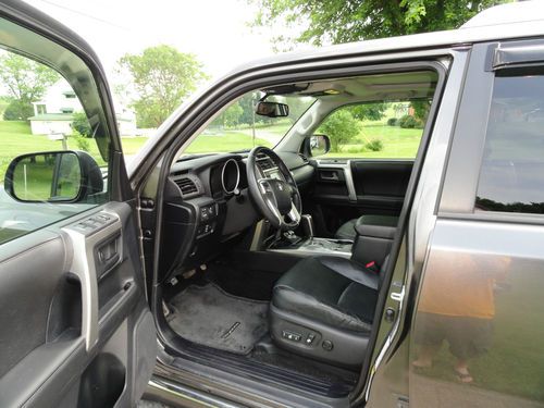 2011 Toyota 4Runner Limited Sport Utility 4-Door 4.0L, image 6