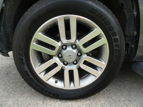 2011 Toyota 4Runner Limited Sport Utility 4-Door 4.0L, image 15