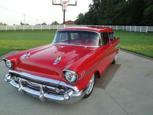 1957 chevy NOMAD WAGON Leather resto-mod hot-rod (all-new) cold air MUST SEE, image 2