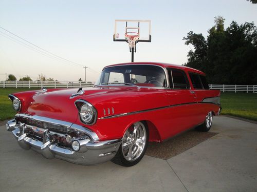 1957 chevy NOMAD WAGON Leather resto-mod hot-rod (all-new) cold air MUST SEE, image 3